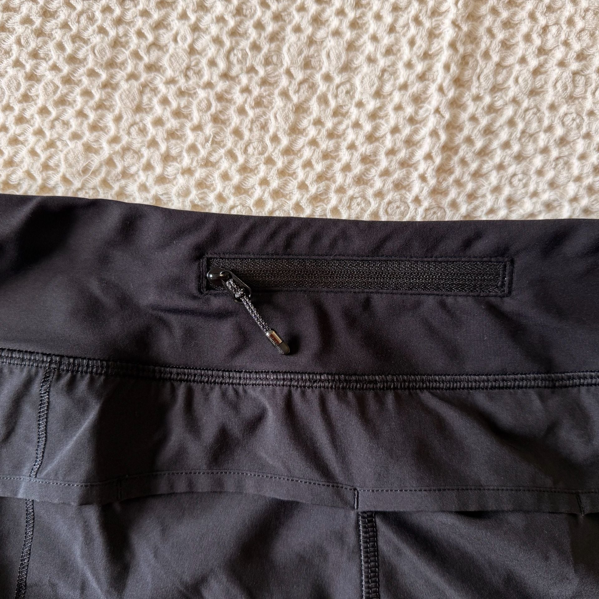 Lululemon Speed Up Low-Rise Short 2.5" - Black - Size 10 4