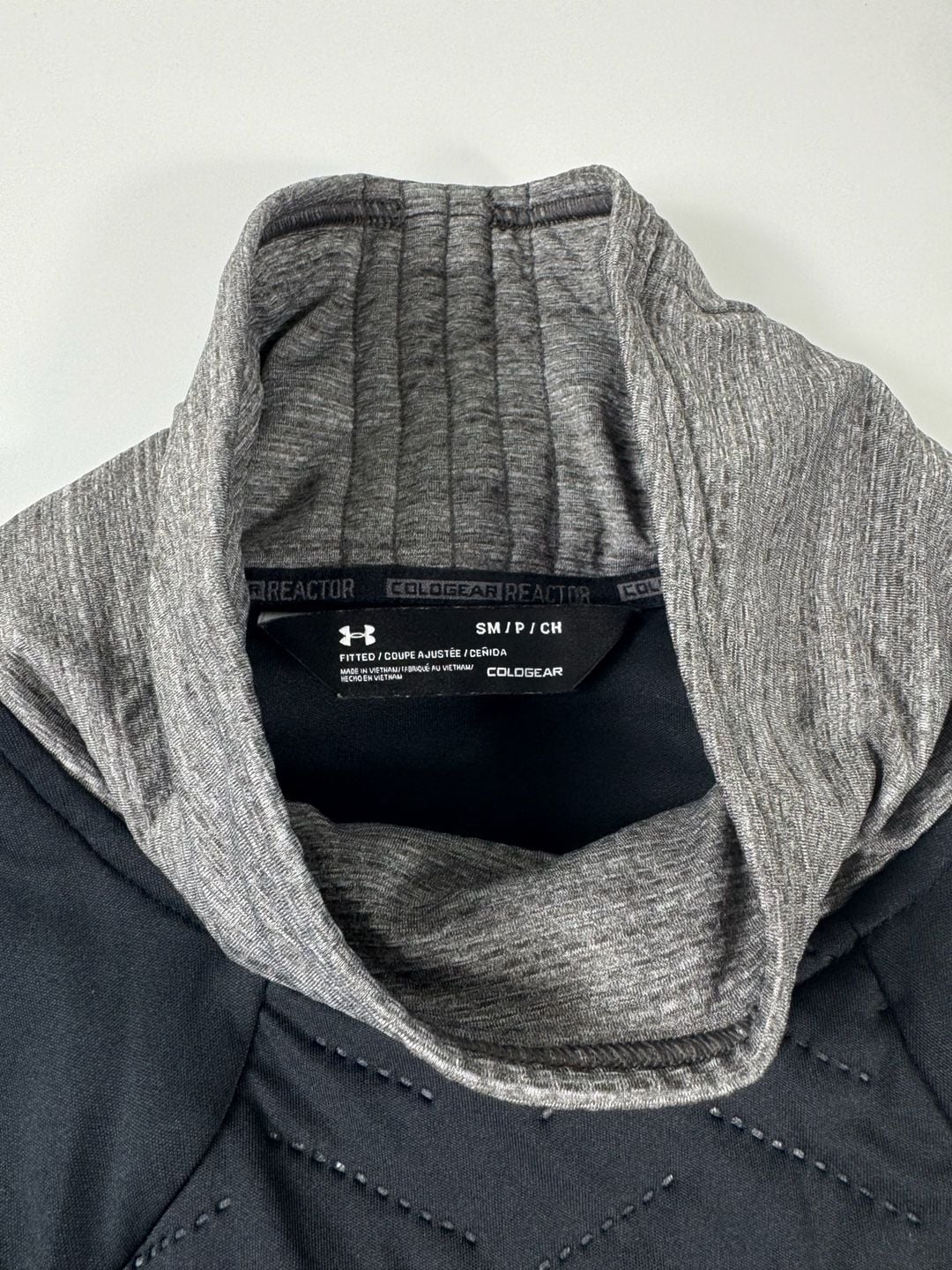 Under Armour ColdGear Reactor Vest Size SM Black Gray Quilted 3