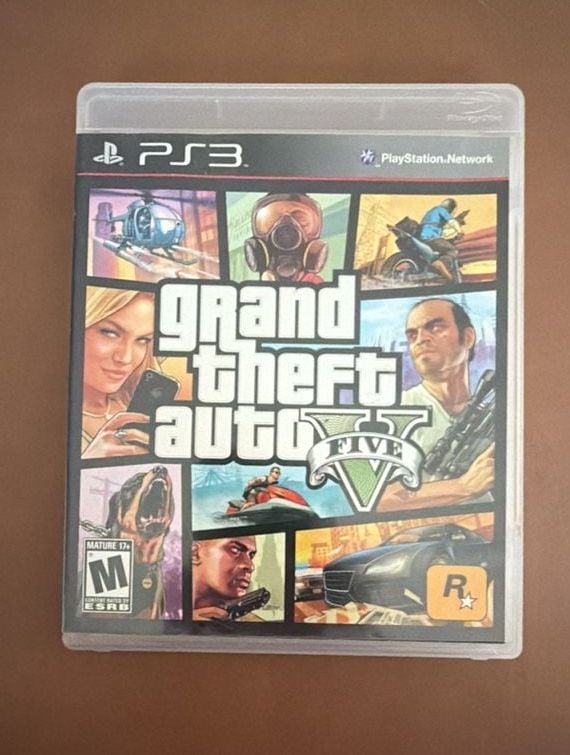 Grand Theft Auto V CIB w Map PS3 1