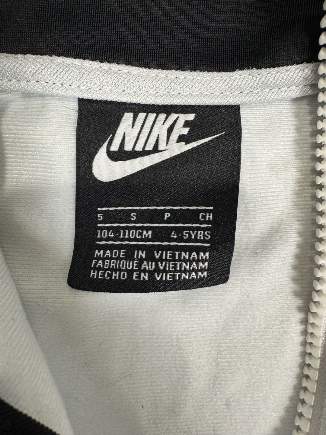 Nike Black/White Full Zip-Up Track Jacket Size Youth 5 (4-5yr) 3