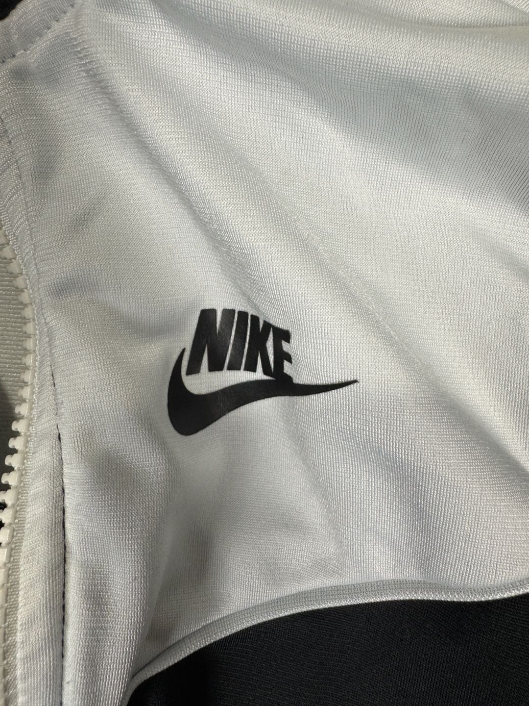 Nike Black/White Full Zip-Up Track Jacket Size Youth 5 (4-5yr) 4