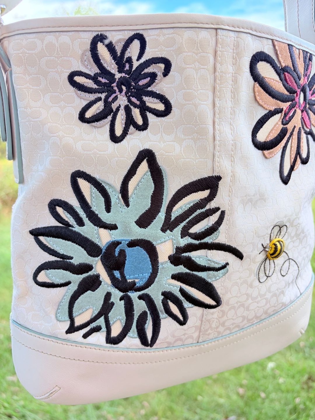 Product thumbnail 3