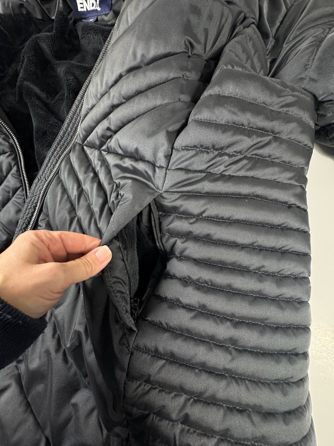 Lands' End Down Coat Size 20W-22W 2X Black Quilted Primaloft Fur Hood 10