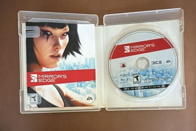 Electronic Arts Mirror's Edge CIB PlayStation 3 3