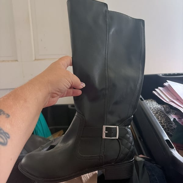 Arizona Size 8M Black Riding Boots