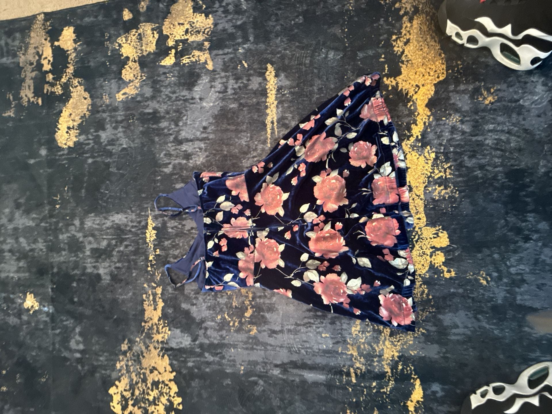 Xtraordinary Velvet Floral dress Size 5 Blue Pink Rose 5