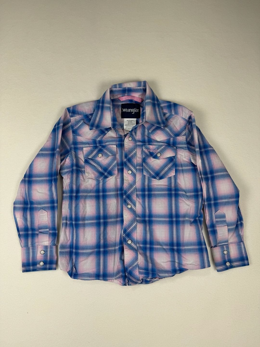 Wrangler Western Kid’s Size S Pearl Snap Long Sleeve Breast Cancer Awareness 2