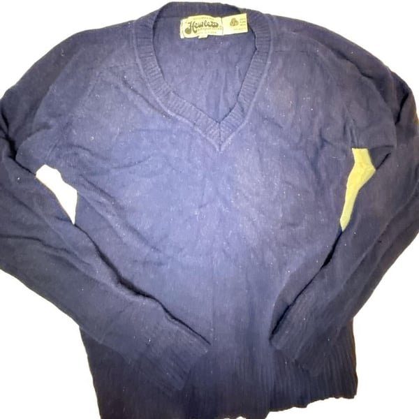 Hewitts V-Neck Sweater Size L Blue Lambs Wool Pullover