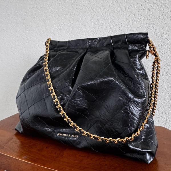 Charles & Keith Duo Quilted Chain Hobo Bag Size L Black