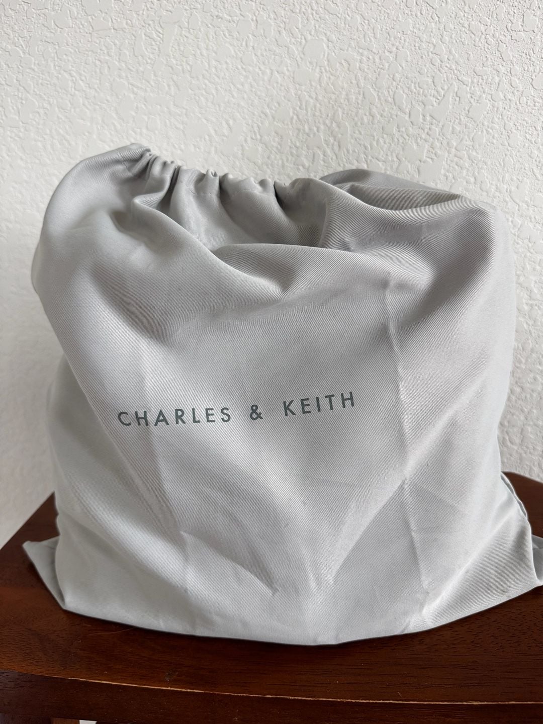 Charles & Keith Duo Quilted Chain Hobo Bag Size L Black 6