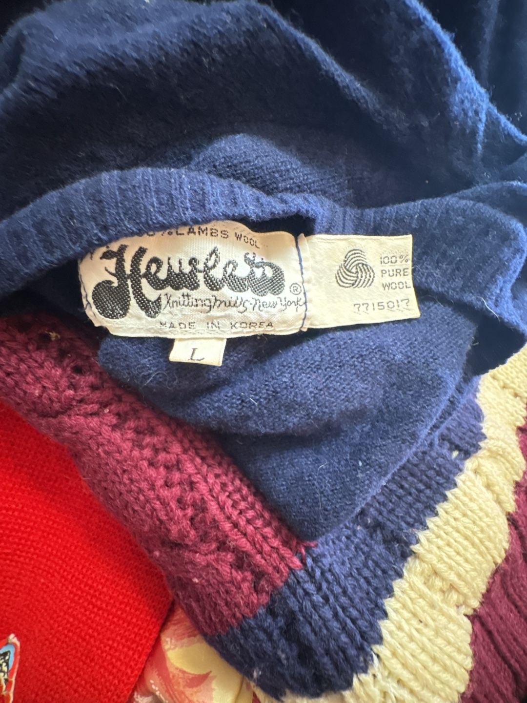 Hewitts V-Neck Sweater Size L Blue Lambs Wool Pullover 6