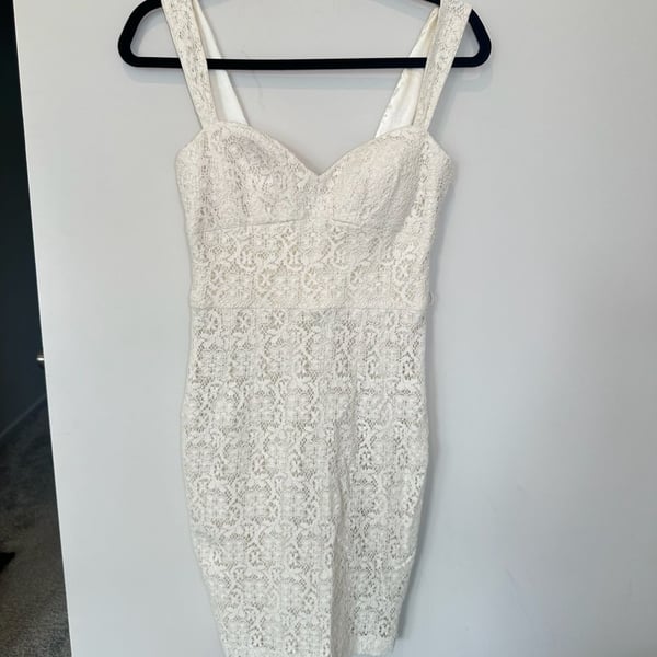 Boston Proper Lace Dress Size 2 White Cocktail Bodycon Sweetheart