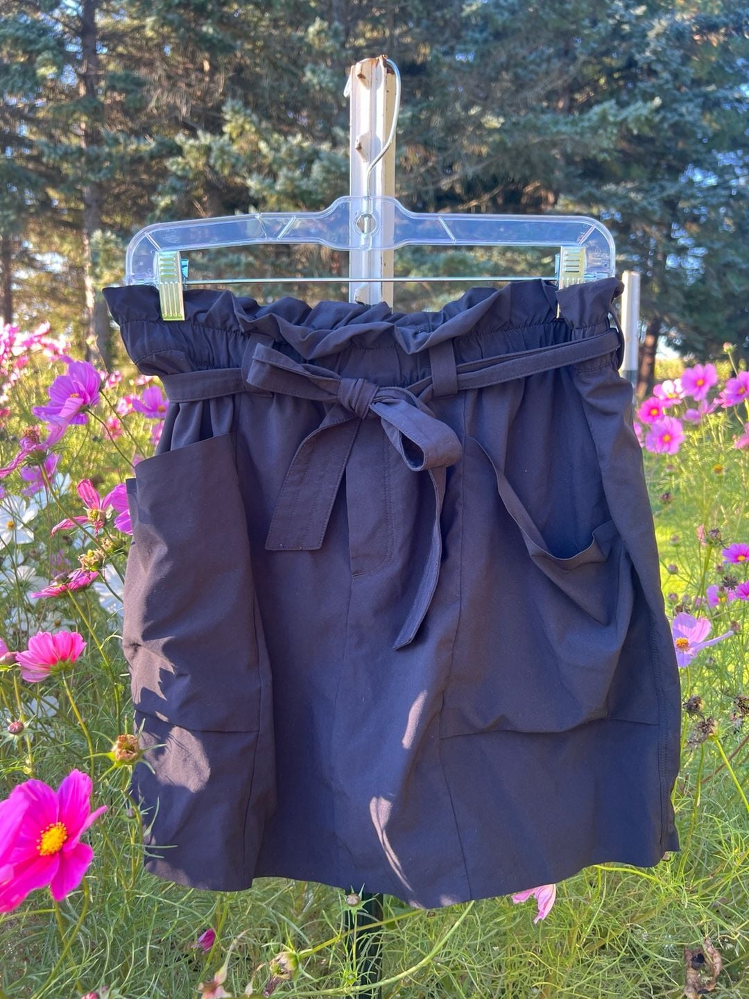 Athleta Skyline Skort Size 8 Black Tie Waist Pockets 2