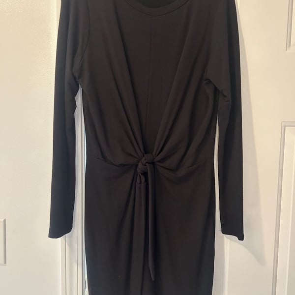 Six/Fifty Long Sleeve Front Knot Dress Size S Black
