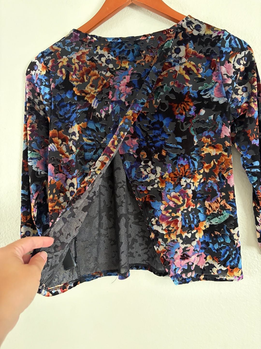 Topshop Floral Burnout Velvet whimsical Open Back Long Sleeve Top Size US 2 5