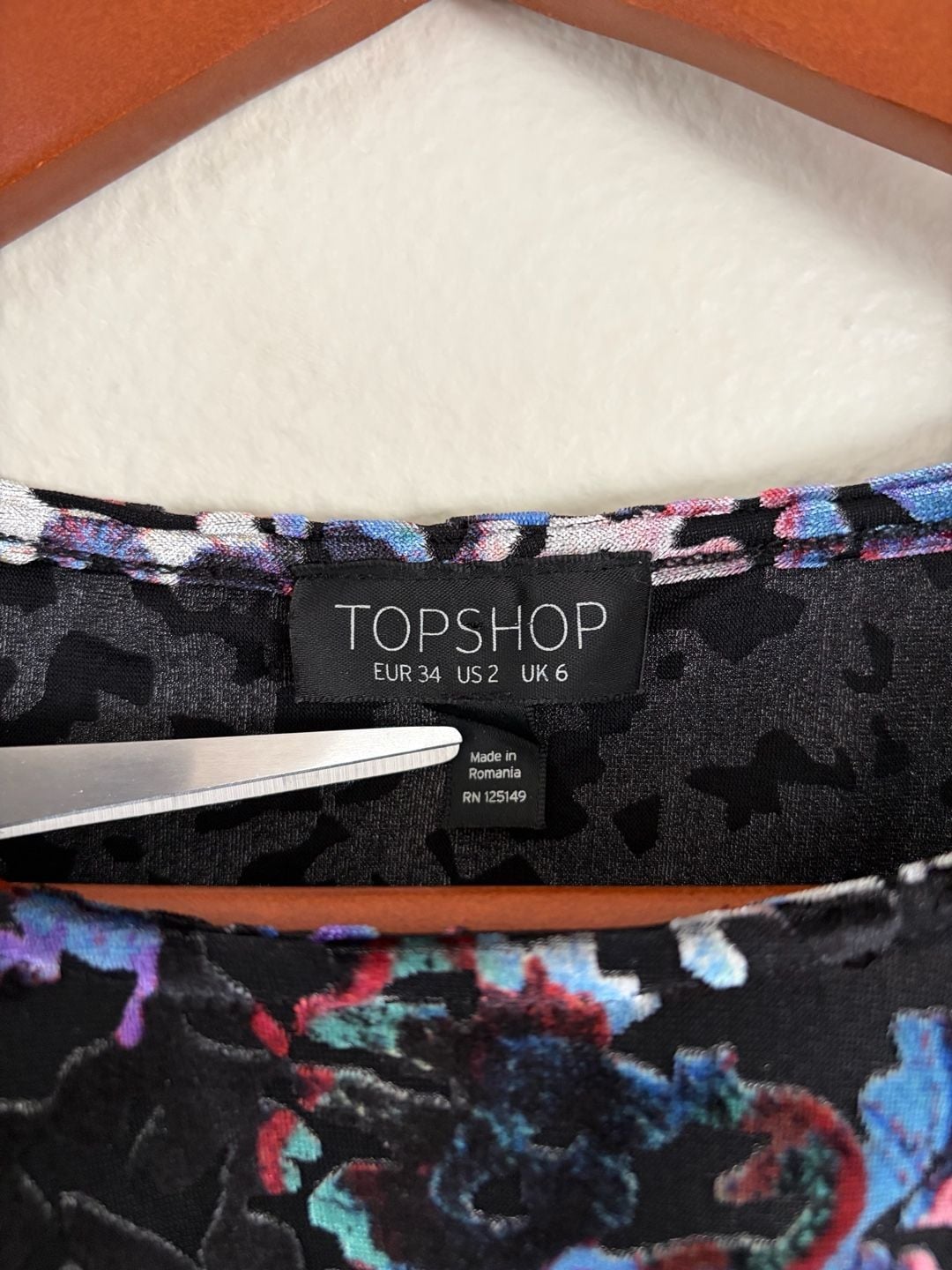Topshop Floral Burnout Velvet whimsical Open Back Long Sleeve Top Size US 2 6