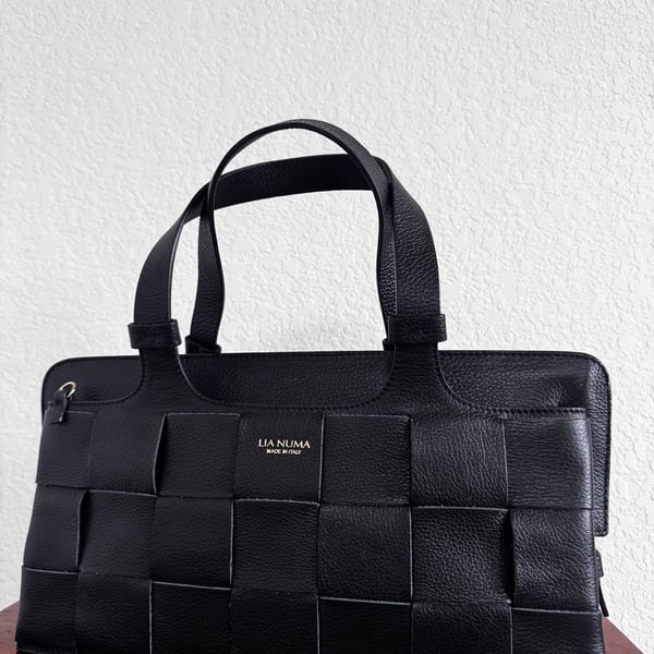 Lia Numa Black Leather Basket Weave Handbag Made In Italy