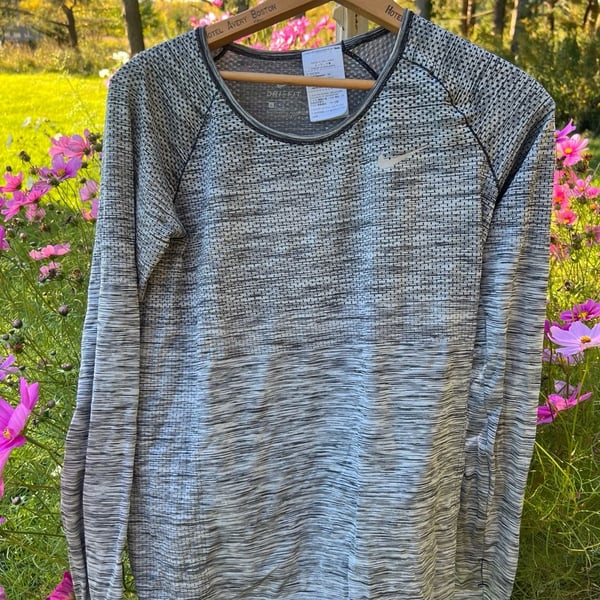 Nike Dri-Fit Knit Long Sleeve Top Size L Grey Black