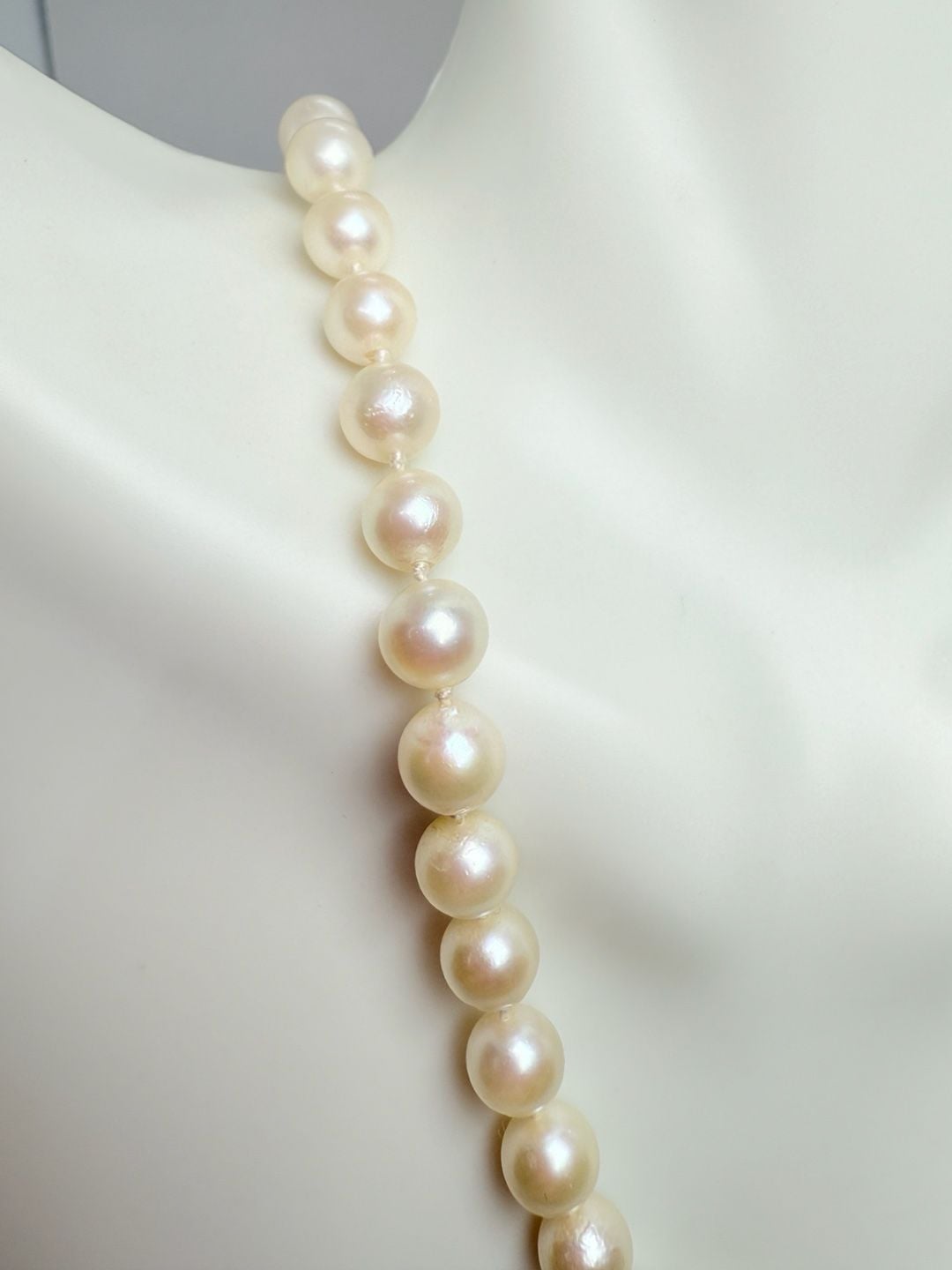 14K Yellow Gold Clasp 18” Lustrous Cultured Pearl Strand Necklace! 10