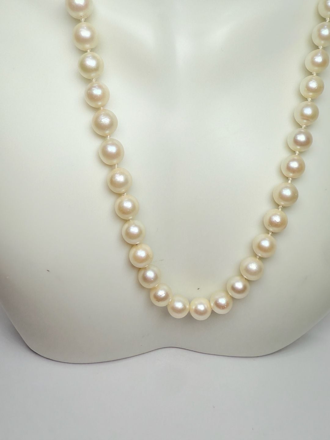 14K Yellow Gold Clasp 18” Lustrous Cultured Pearl Strand Necklace! 13