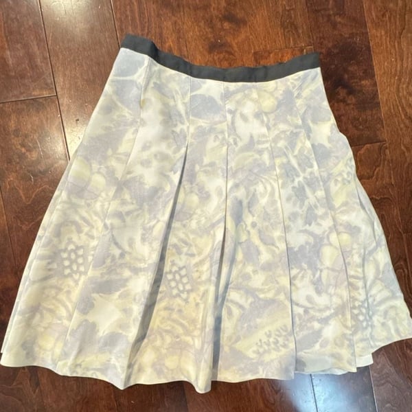 Anne Klein Silk Pleated Midi Skirt Size 6 Floral