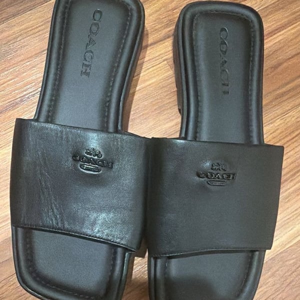 Coach Leather Slide Sandals Size 7.5 Black