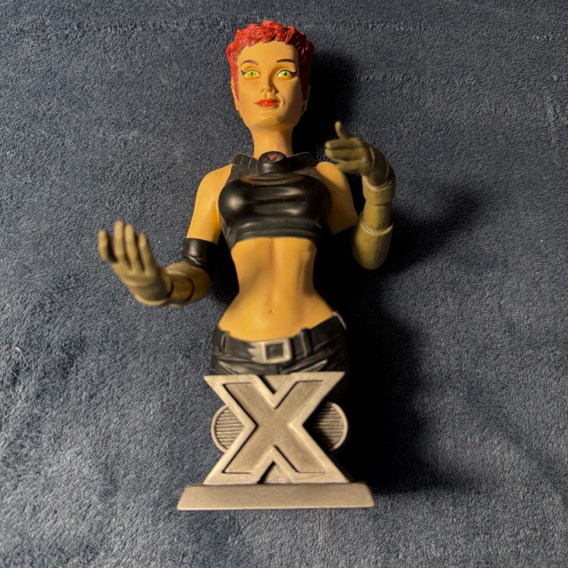 Diamond Select Marvel Girl Ultimate X-Men Bust 3