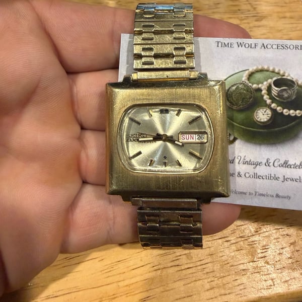 Seiko DX Automatic 17 Jewels Gold Tone Vintage Men's Watch 6106-5427