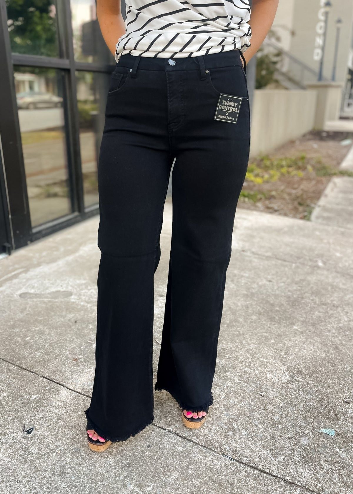 Risen Jeans Wide Leg Jeans Size 9/29 Black Tummy Control NWT 2