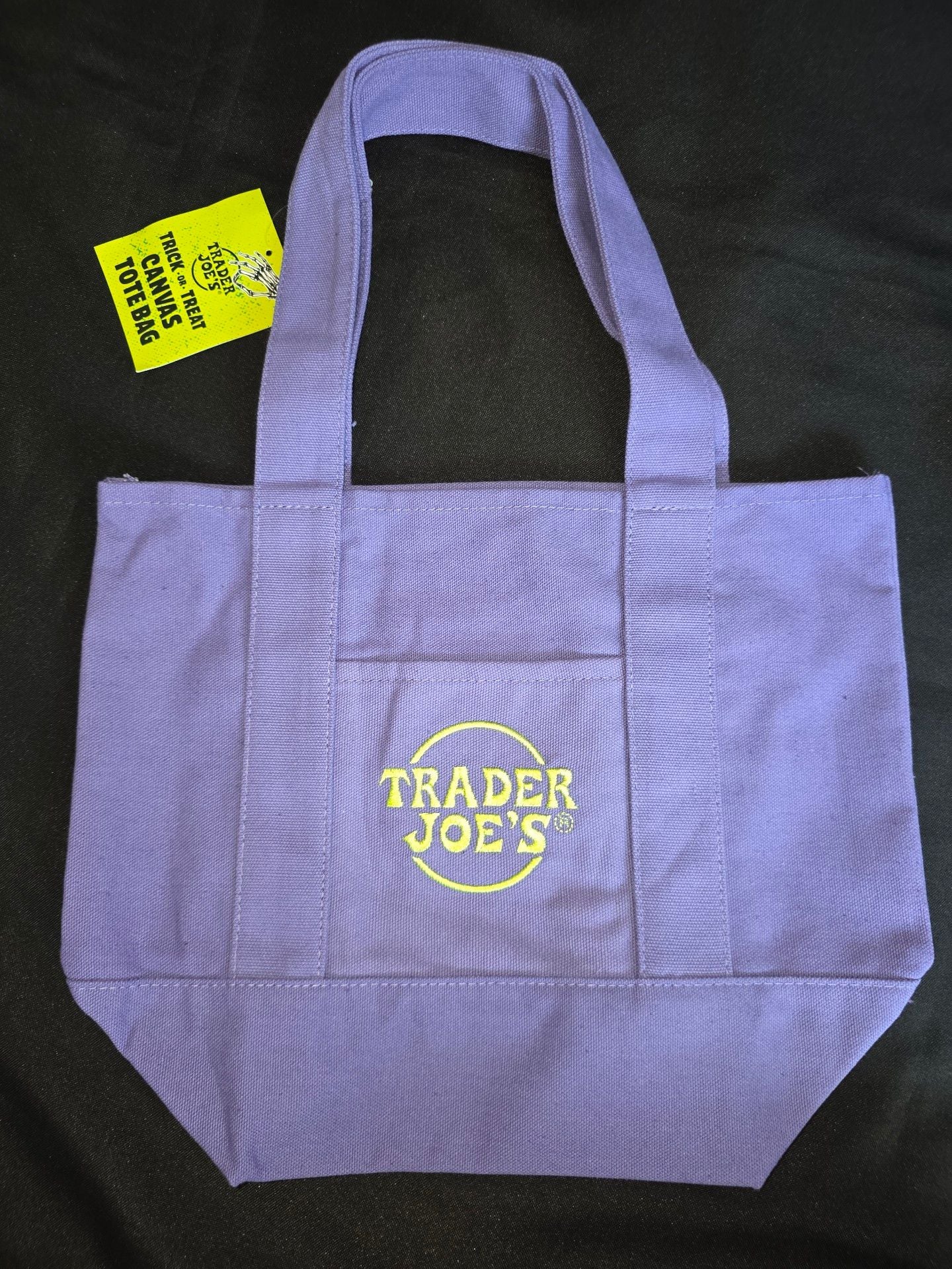 Trader Joe's Trick-or-Treat Canvas Tote Bag Set of 4 New 3