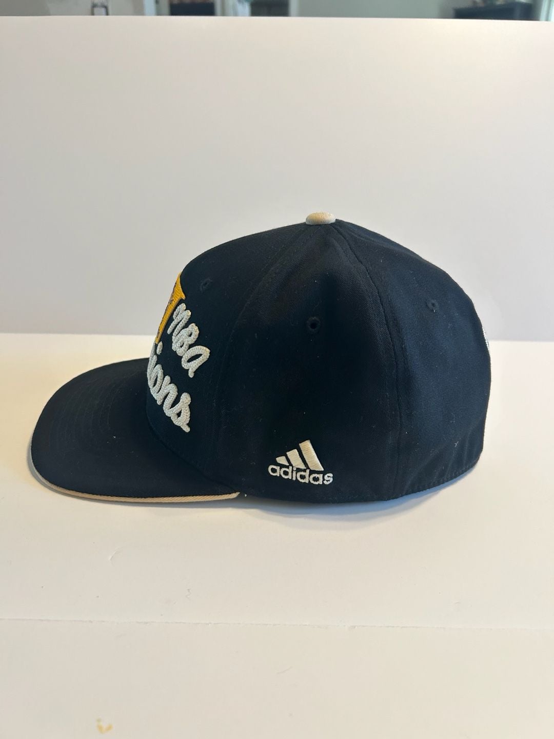 Adidas Los Angeles Lakers 2010 NBA Champions Hat Black 5