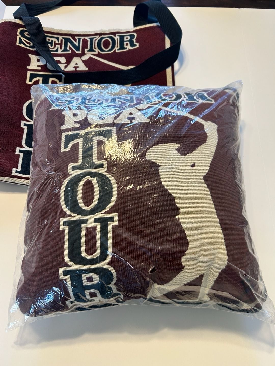 PGA Tour Senior PGA Tour Tapestry Tote Bag & Pillow Set Burgundy 5