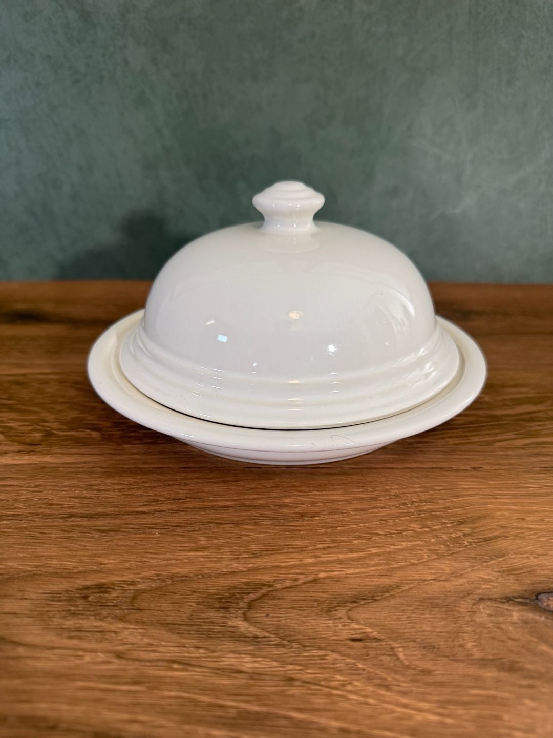 Pfaltzgraff Hearth Round Cheese Dish And Lid White 1