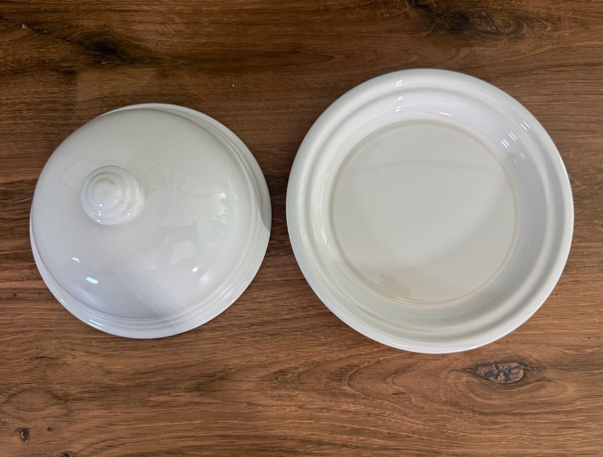 Pfaltzgraff Hearth Round Cheese Dish And Lid White 3