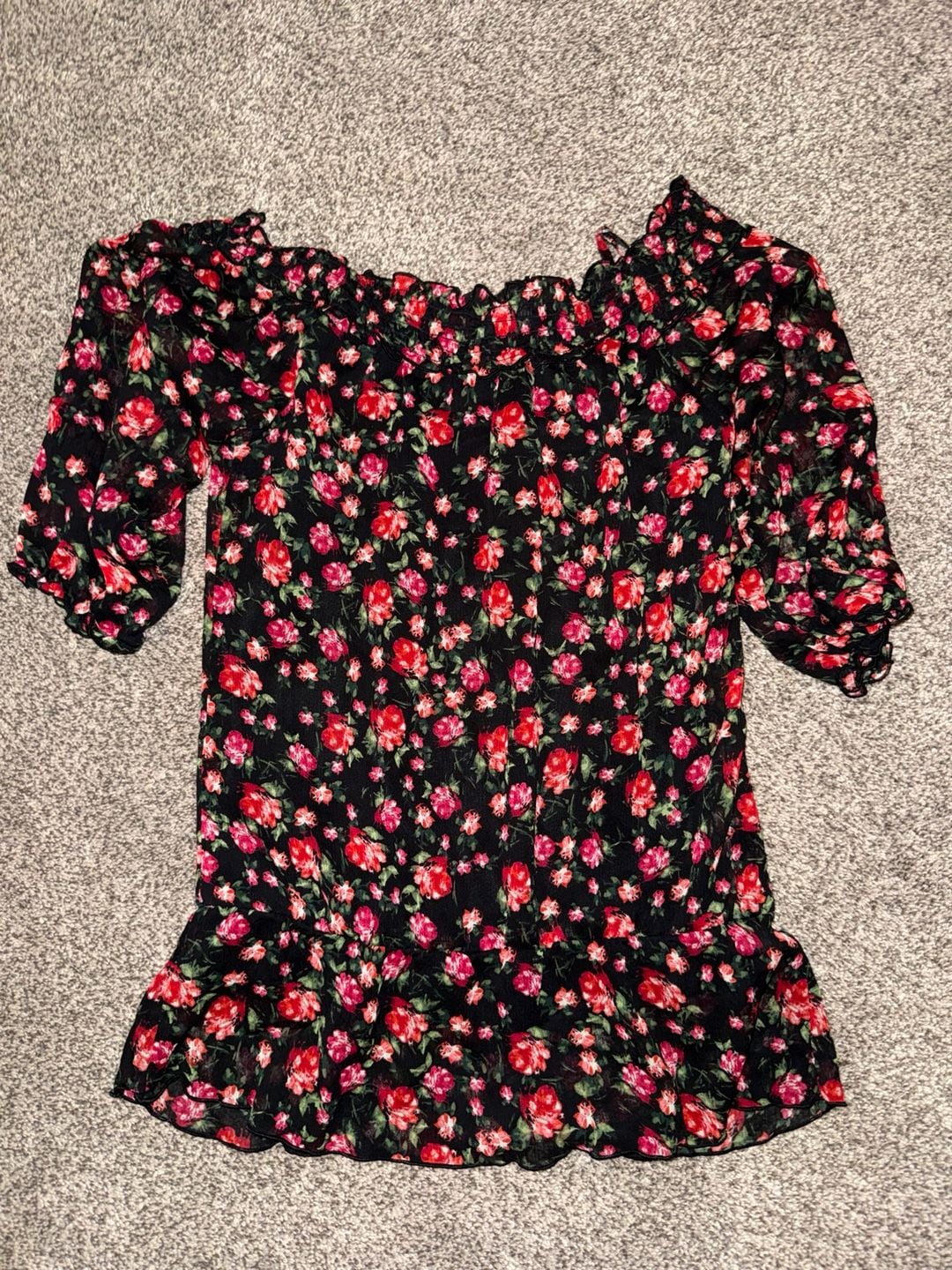 BCX Floral Off-the-Shoulder Smocked Top Size S Black Red Rose Peplum 5