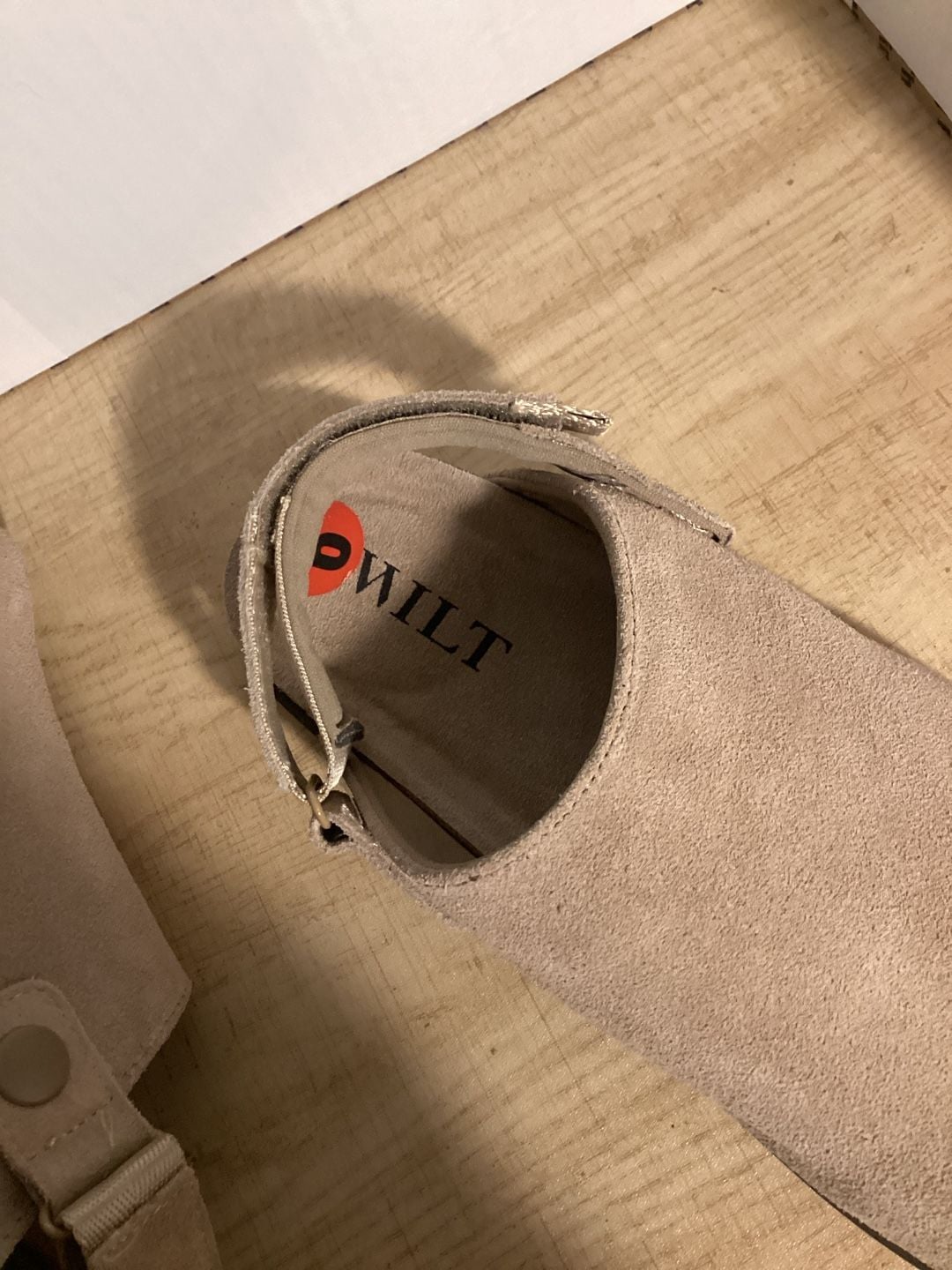 DWILT Suede Clog Size 6M Beige Slingback Slip On Sandals 5