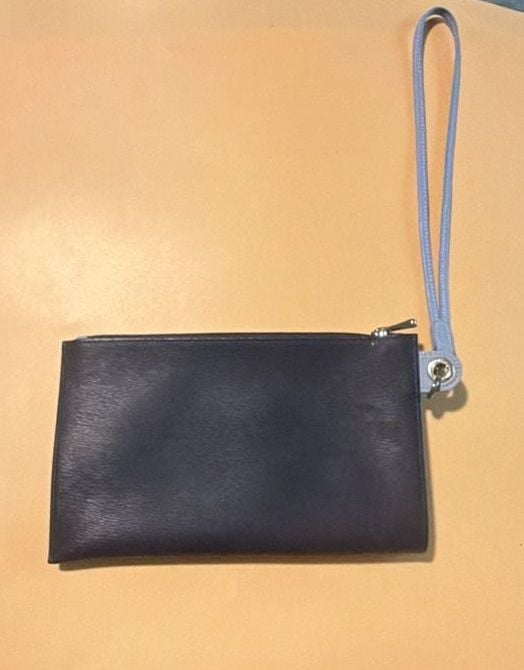 Authentic Longchamp Roseau Flat Wristlet 3