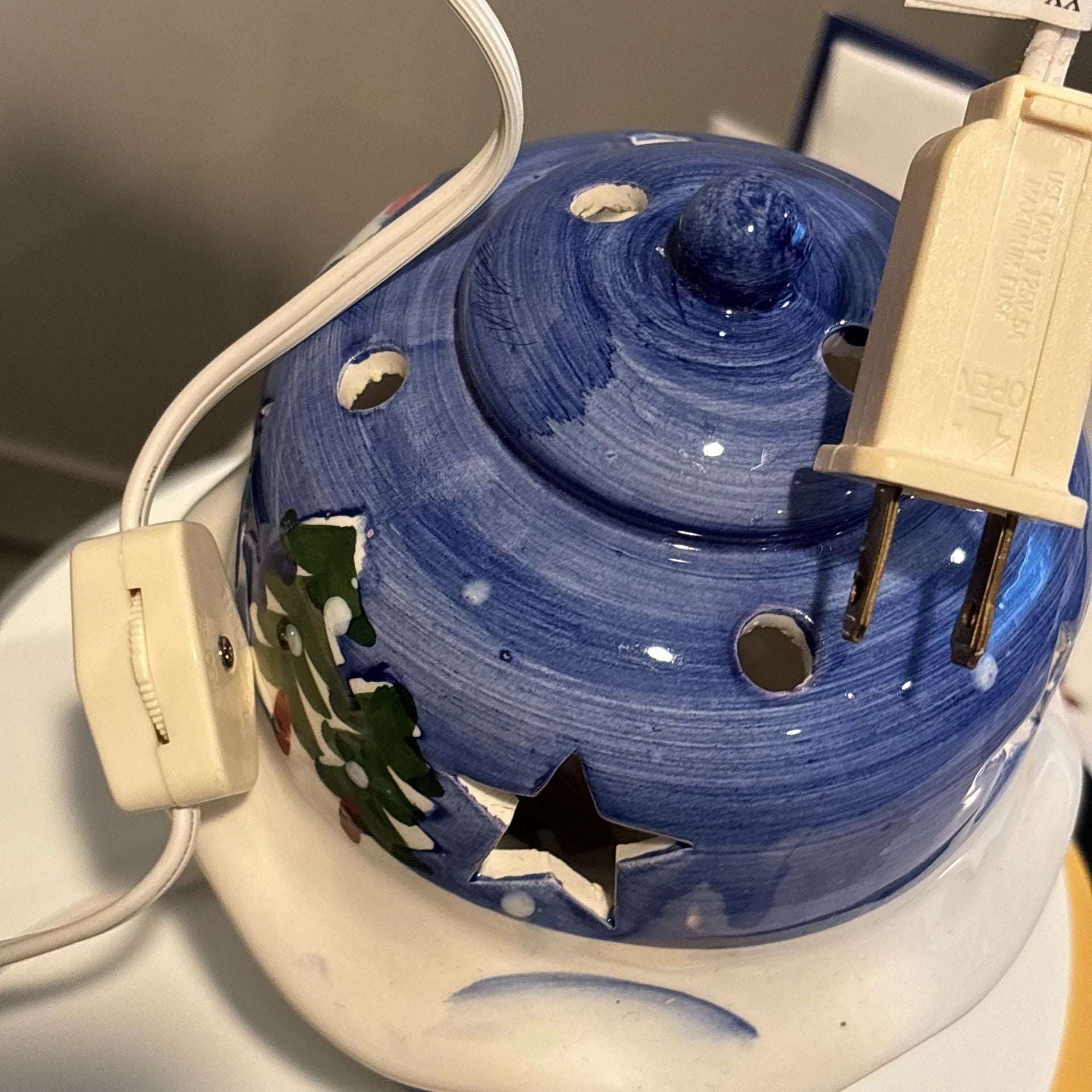 Nantucket Snowman Ceramic Table Top Night Light 5