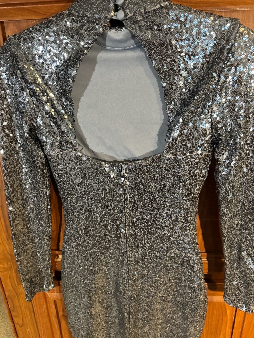 B. Darlin Prom Dress Size 1/2 Gray Sequin Halter Sleeveless 7