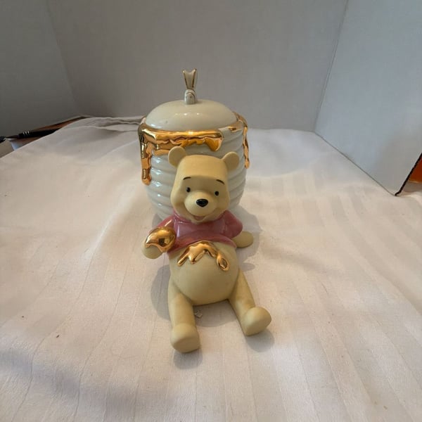 Lenox Disney Pooh'S Smackeral Of Honey Jar Gold Trim