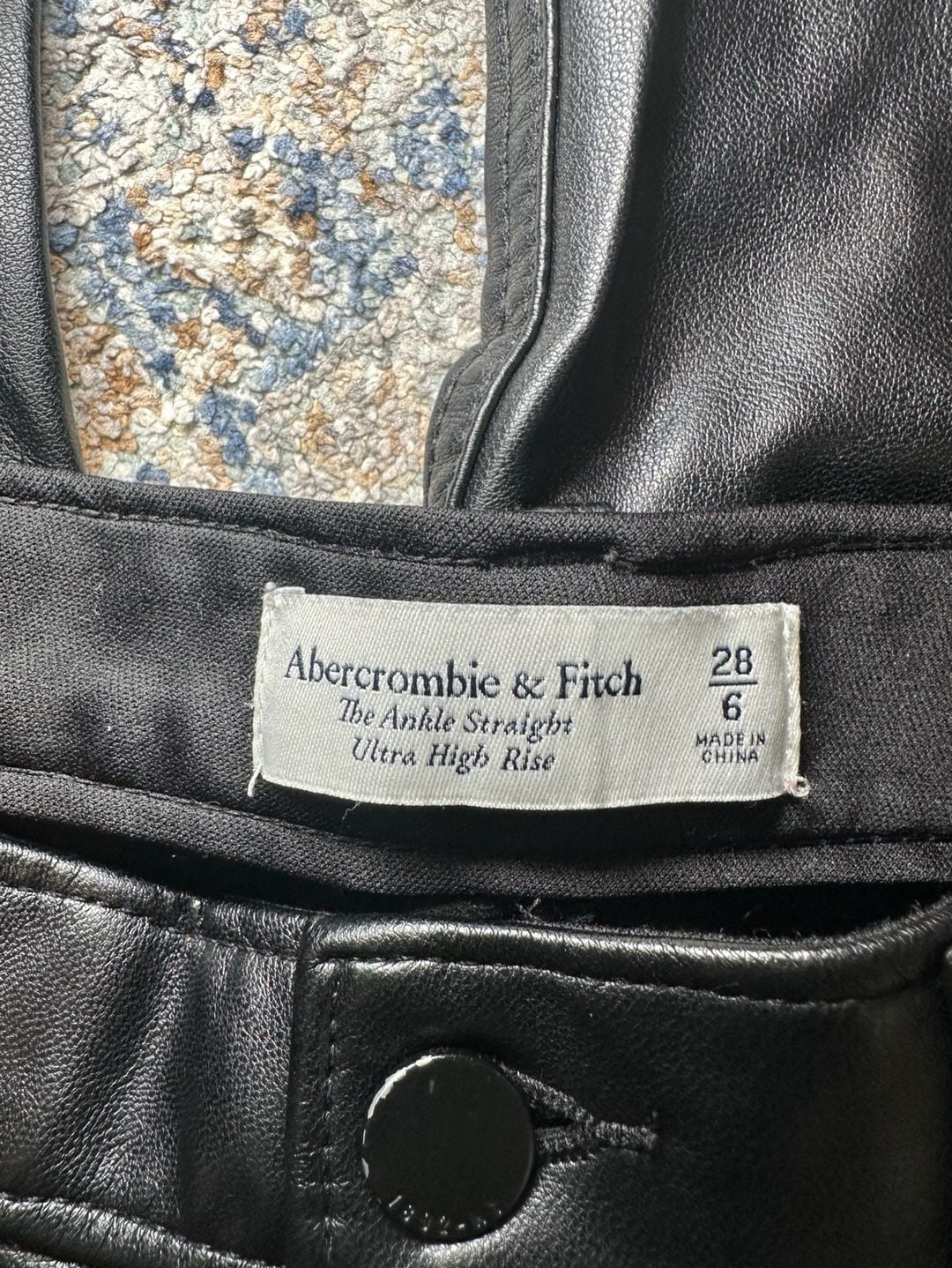 Abercrombie & Fitch The Ankle Straight Ultra High Rise Size 28 6 2