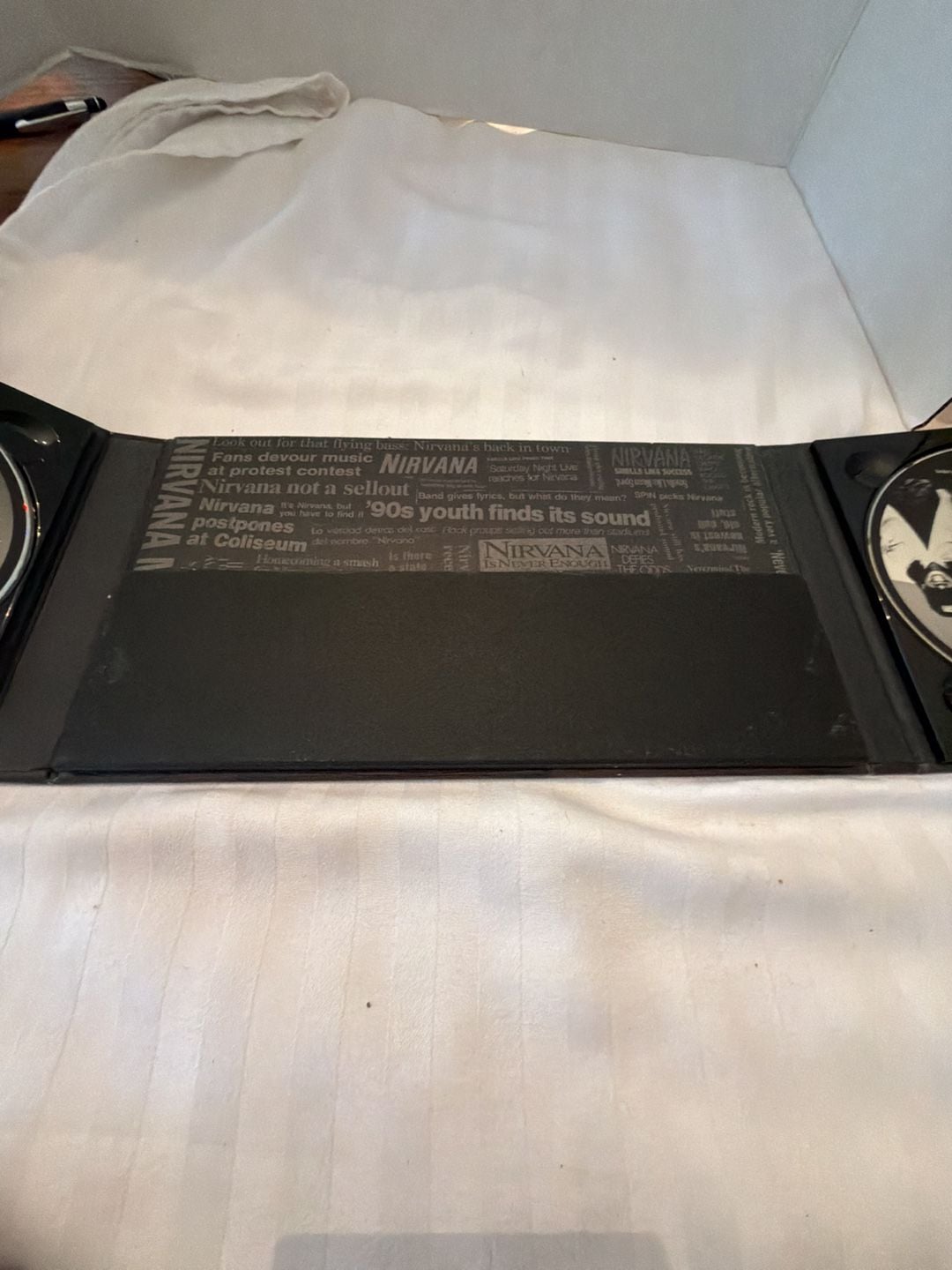 Nirvana With The Lights Out Box Set CD DVD 5