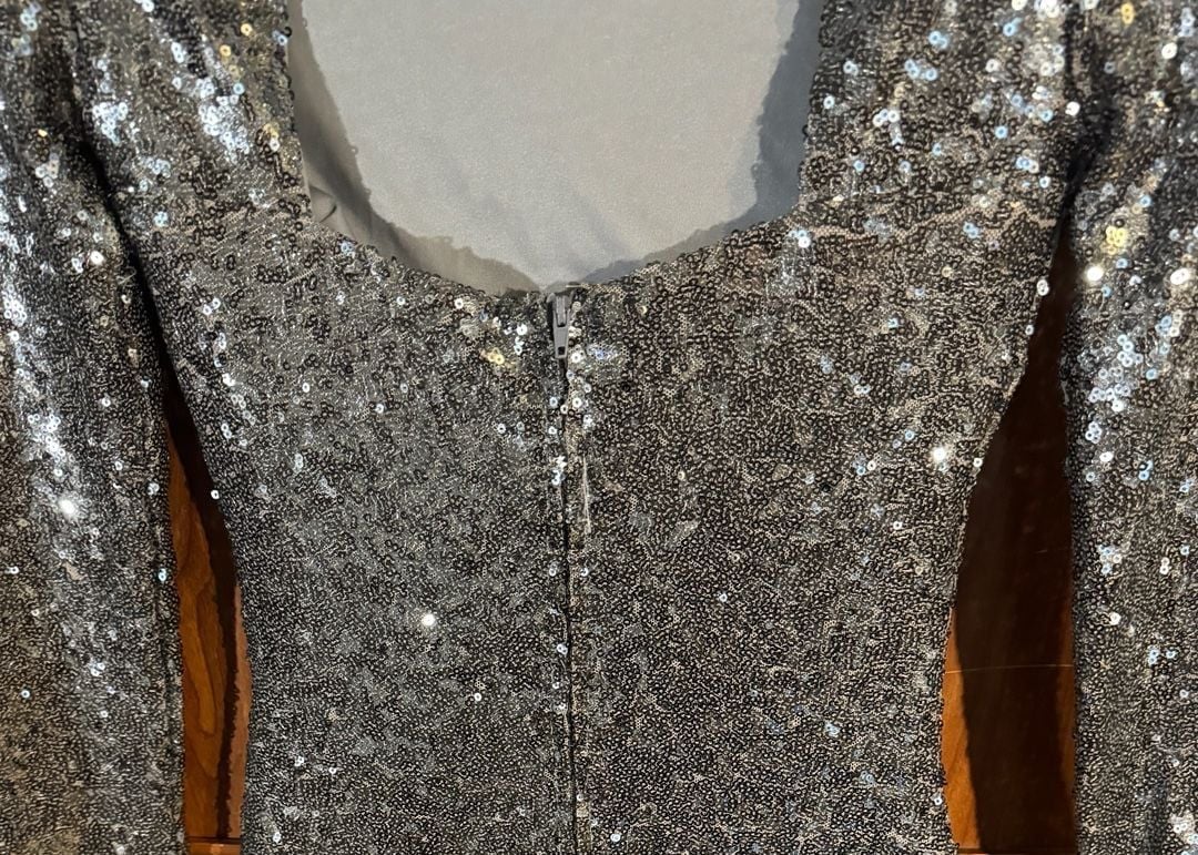 B. Darlin Prom Dress Size 1/2 Gray Sequin Halter Sleeveless 8