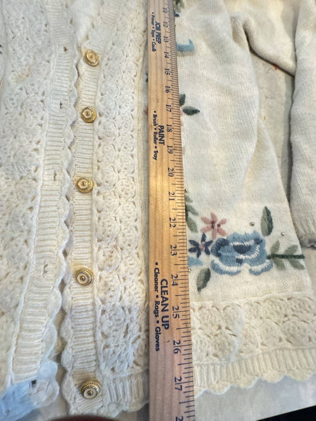 Koret Floral Embroidered Cardigan Size S Cream Beaded Scalloped 7
