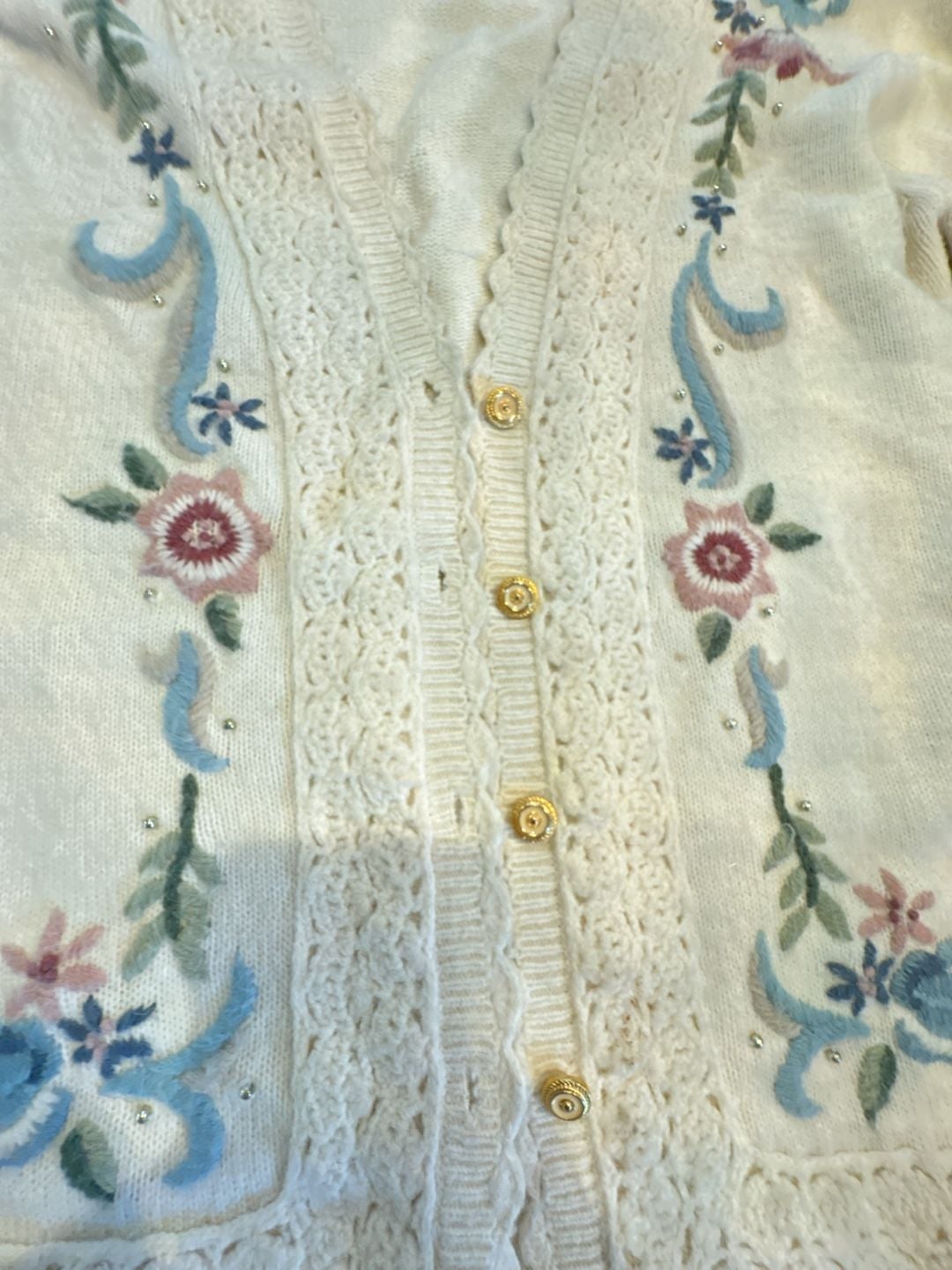 Koret Floral Embroidered Cardigan Size S Cream Beaded Scalloped 8