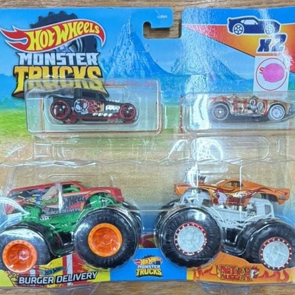 Hot Wheels Monster Trucks Burger Delivery Vs Nitro Nuggets Demolition Doubles