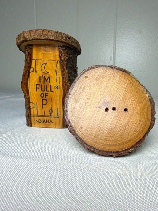 Vintage Wooden Outhouse Salt and Pepper Shakers I'm Full of P and S Indiana 3