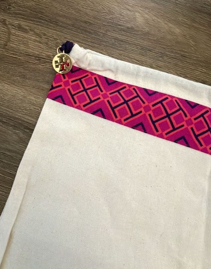 Tory Burch Dust Bag Drawstring Pouch White Magenta Geometric Print 2