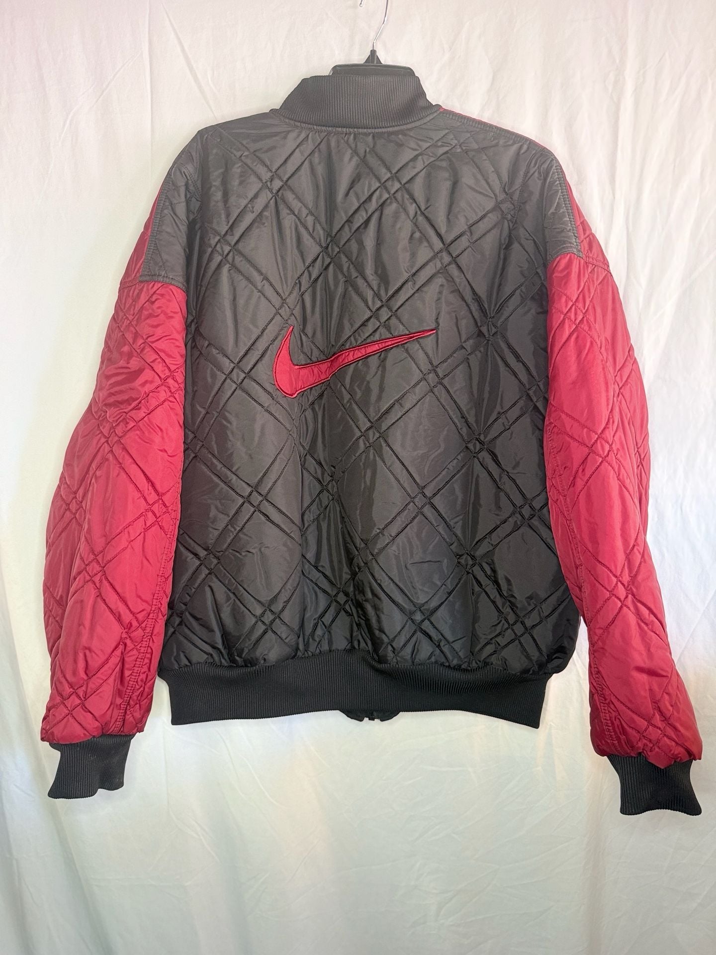Nike Reversible Quilted Puffer Bomber Jacket Size XL Maroon Black Vintage 4