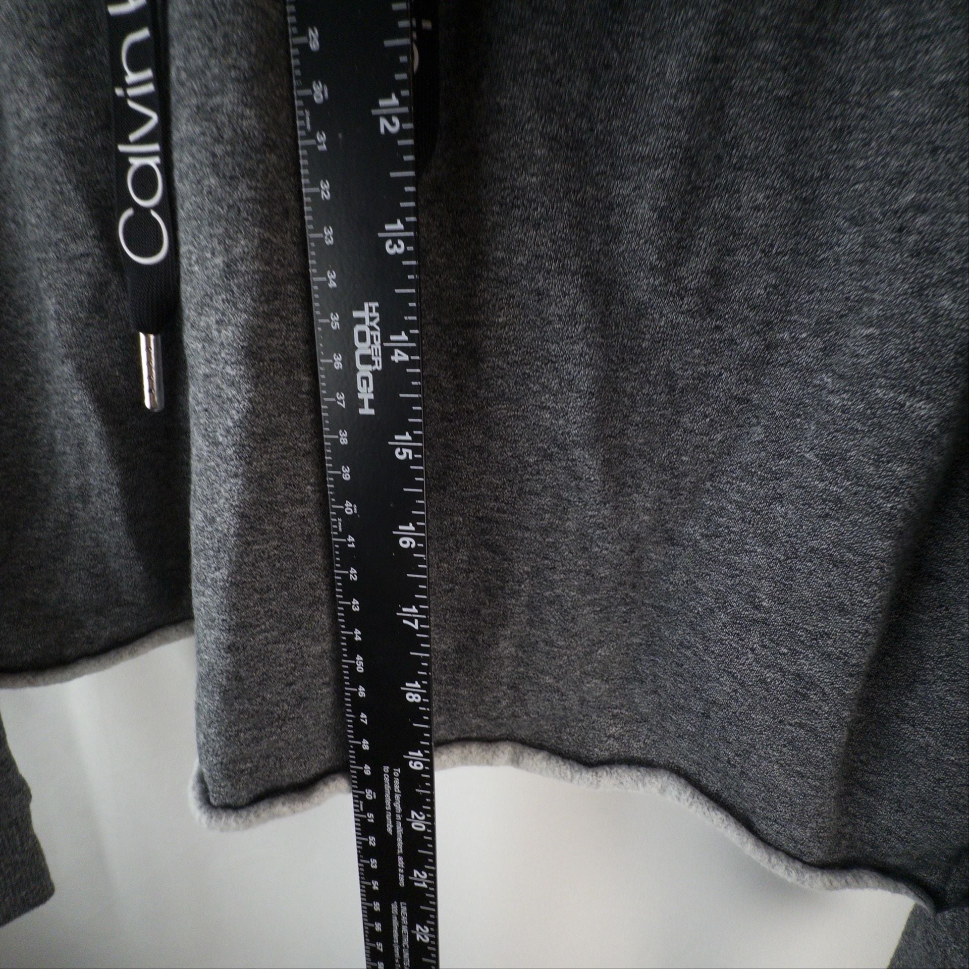 Calvin Klein 6